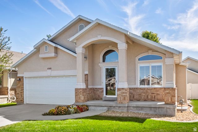 446 E GREEN HAVEN DR, Midvale, UT 84047