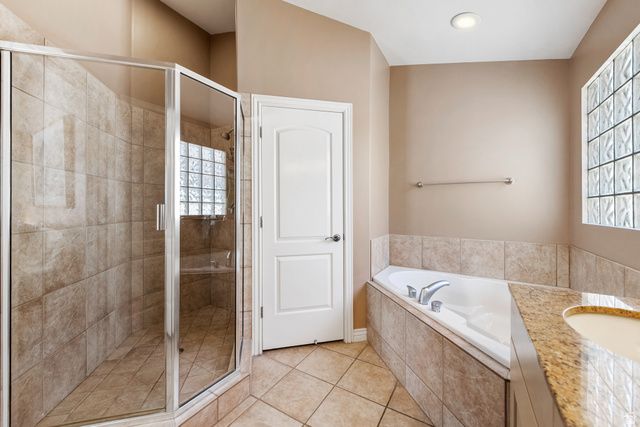 446 E GREEN HAVEN DR, Midvale, UT 84047