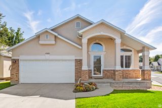 446 E GREEN HAVEN DR, Midvale, UT 84047