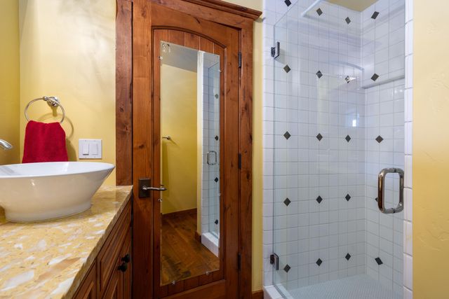 14254 South Shore Drive, Truckee, CA 96161