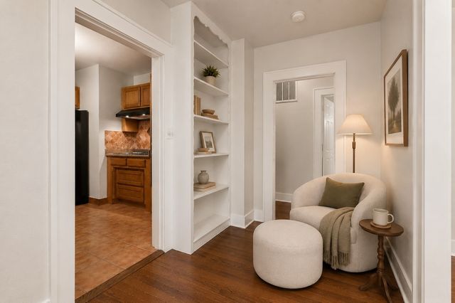 3812 Bunting Avenue, Fort Worth, TX 76107
