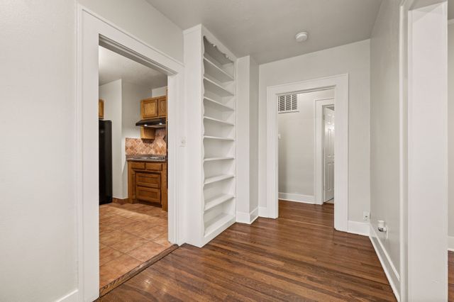 3812 Bunting Avenue, Fort Worth, TX 76107