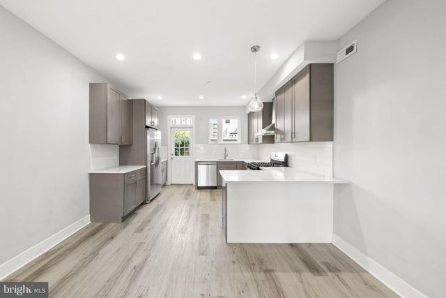 1517 N MARSTON ST, Philadelphia, PA 19121