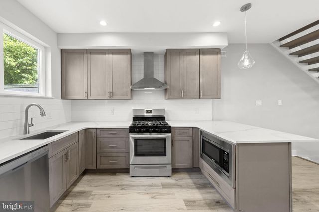 1517 N MARSTON ST, Philadelphia, PA 19121