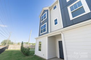 5020 Central Avenue, Charlotte, NC 28205