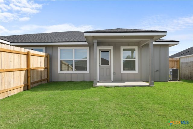 1006 College Avenue, Troy, TX 76579