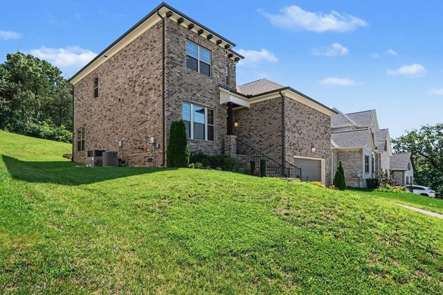7102 Big Oak Ln, Nolensville, TN 37135
