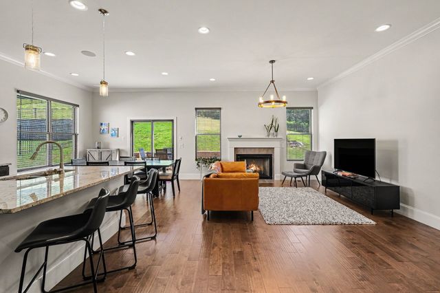 7102 Big Oak Ln, Nolensville, TN 37135