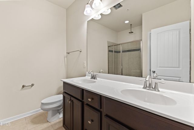 10017 Lynnberry Place, Raleigh, NC 27617