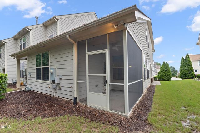 10017 Lynnberry Place, Raleigh, NC 27617