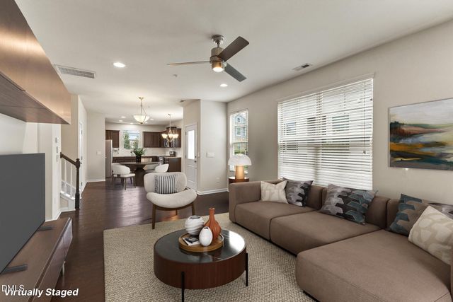 10017 Lynnberry Place, Raleigh, NC 27617