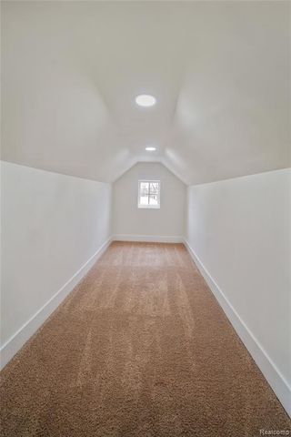 19133 Huntington Avenue, Harper Woods, MI 48225