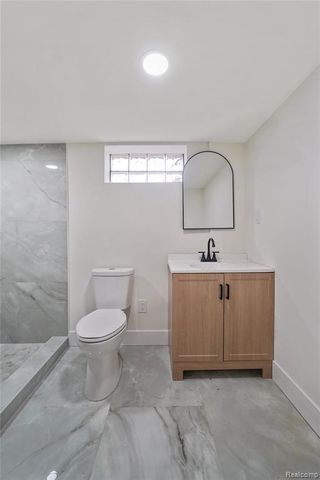 19133 Huntington Avenue, Harper Woods, MI 48225