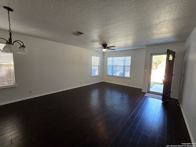15131 Vigil View, San Antonio, TX 78233