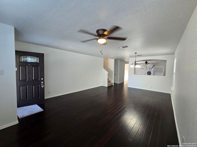 15131 Vigil View, San Antonio, TX 78233