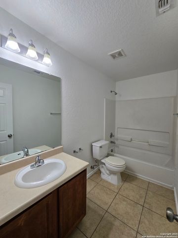 15131 Vigil View, San Antonio, TX 78233