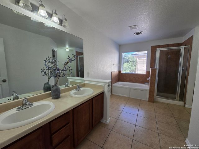 15131 Vigil View, San Antonio, TX 78233