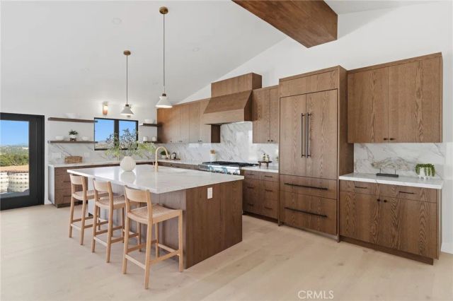 6052 Maury Avenue, Woodland Hills, CA 91367