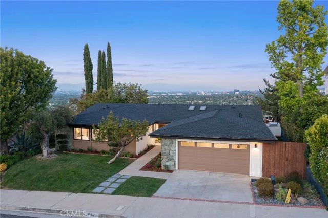 6052 Maury Avenue, Woodland Hills, CA 91367