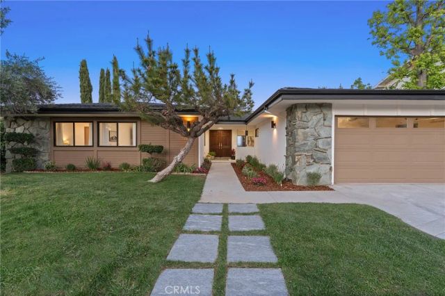 6052 Maury Avenue, Woodland Hills, CA 91367