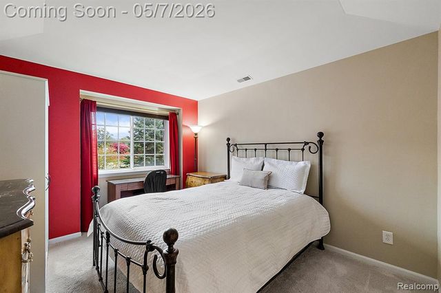 14226 Moravian Manor Circle, Sterling Heights, MI 48312