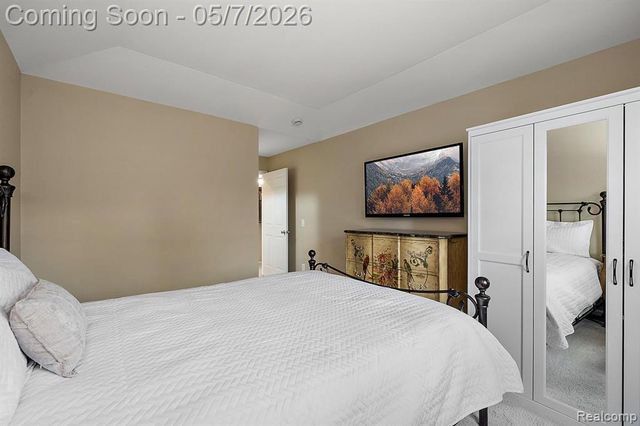 14226 Moravian Manor Circle, Sterling Heights, MI 48312