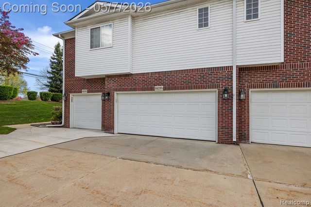 14226 Moravian Manor Circle, Sterling Heights, MI 48312