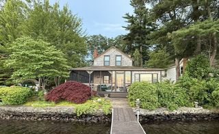 8 Long Island, Webster, MA 01570