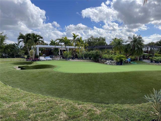 17349 SW 46th St, Southwest Ranches, FL 33331