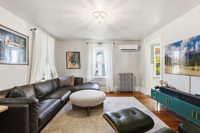 23 A St, Hull, MA 02045