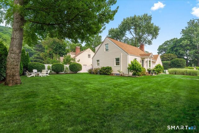 105 Holmes Avenue, Darien, CT 06820