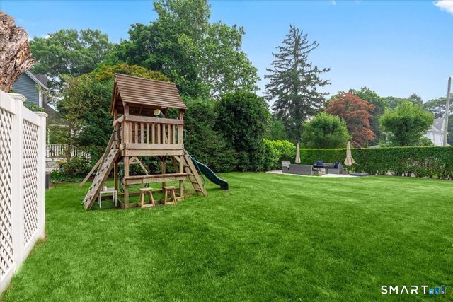 105 Holmes Avenue, Darien, CT 06820