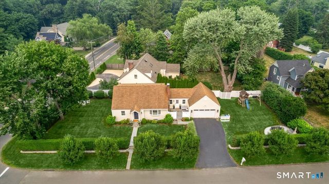 105 Holmes Avenue, Darien, CT 06820