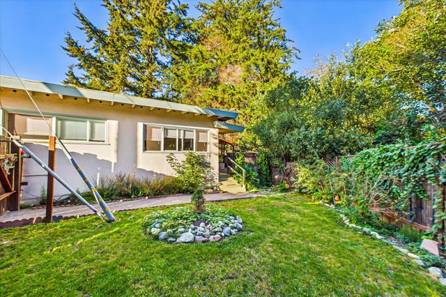 807 16th Street, Fortuna, CA 95540