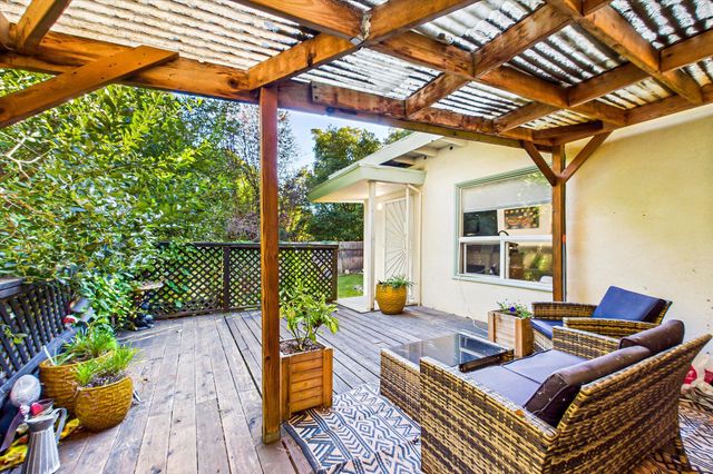 807 16th Street, Fortuna, CA 95540