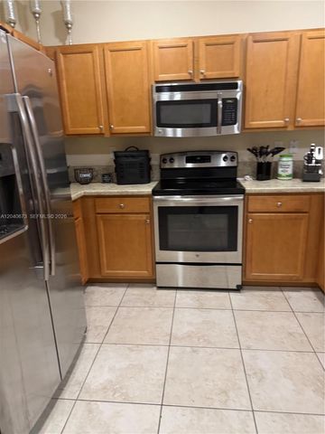 8929 W 35th Way, Hialeah, FL 33018
