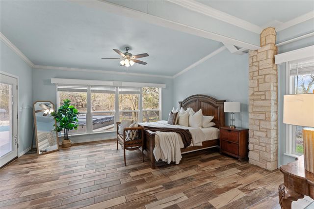 1060 Great Oaks DR, Salado, TX 76571