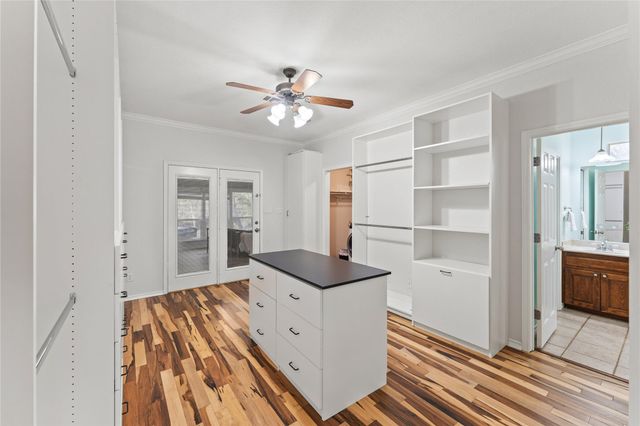 1060 Great Oaks DR, Salado, TX 76571