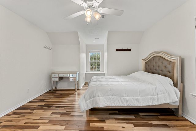 1060 Great Oaks DR, Salado, TX 76571