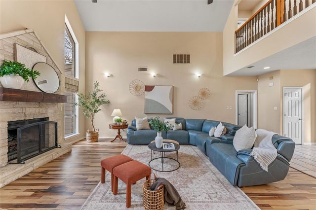 1060 Great Oaks DR, Salado, TX 76571