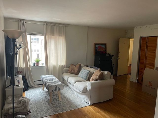 2016 Commonwealth Avenue 3C, Boston, MA 02135