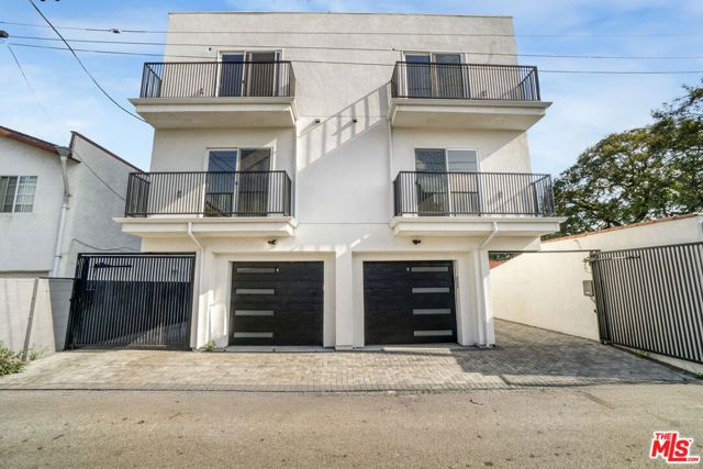 2057 S Garth Avenue, Los Angeles, CA 90034