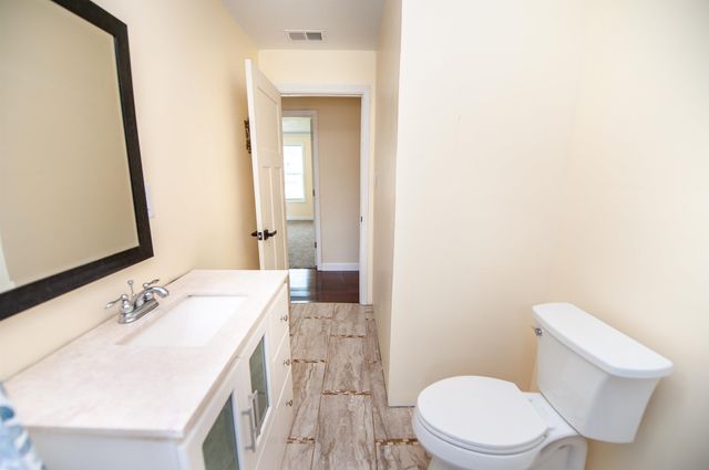 548 Honeysuckle Road, Spartanburg, SC 29303