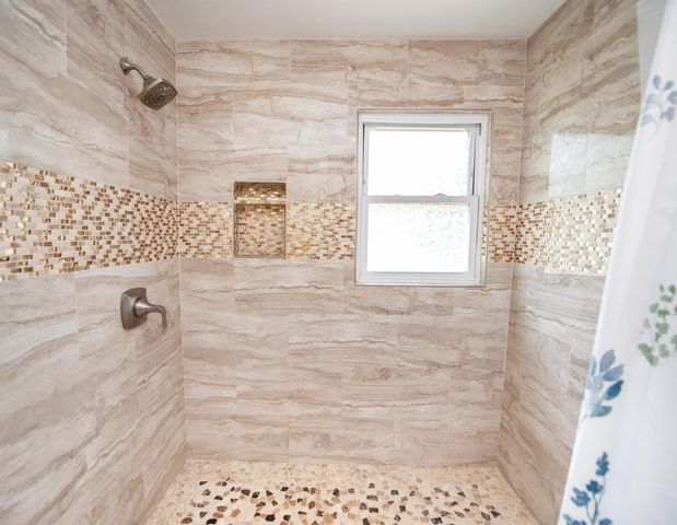 548 Honeysuckle Road, Spartanburg, SC 29303