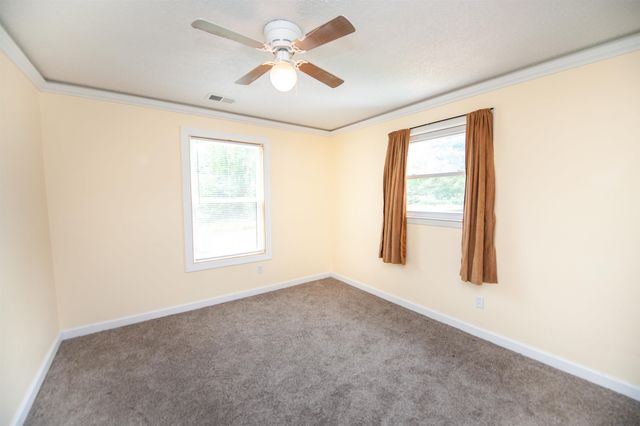 548 Honeysuckle Road, Spartanburg, SC 29303