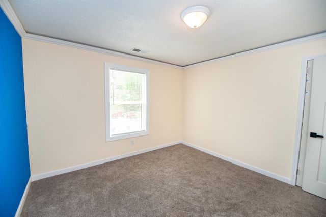 548 Honeysuckle Road, Spartanburg, SC 29303
