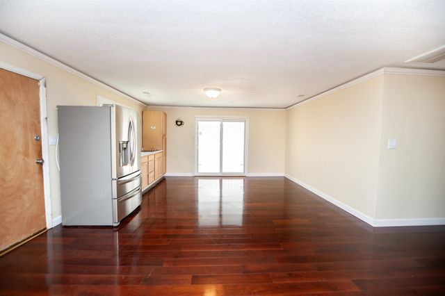 548 Honeysuckle Road, Spartanburg, SC 29303