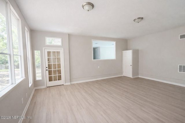 8265 COLVILLE Street, Jacksonville, FL 32220