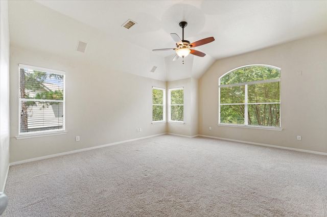 10 Seneca Place, The Woodlands, TX 77382