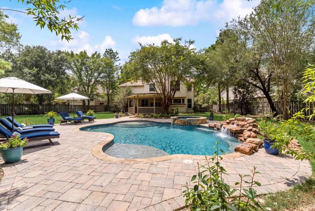 10 Seneca Place, The Woodlands, TX 77382